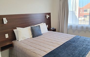 Deluxe 1-Bedroom Suite